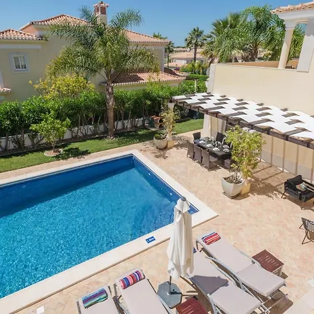 Endless Summer Luxury كينتا دو لاغو